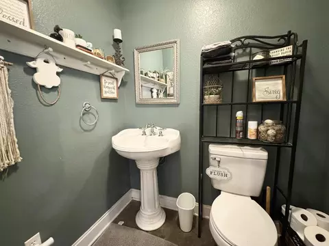 656 Pitard Loop, Mountain View, AR 72560 photo 10