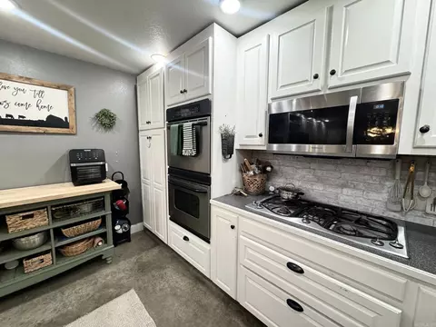 656 Pitard Loop, Mountain View, AR 72560 photo 9