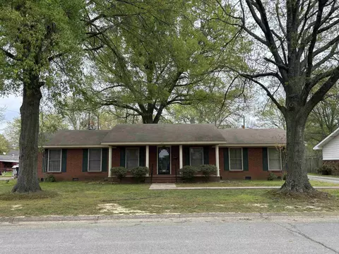 107 W Cloverdale, Brinkley, AR 72021