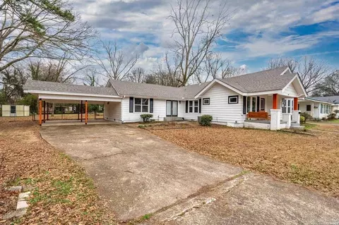 Exterior - 819 Hall St, Malvern, AR 72104 photo 10 of 10