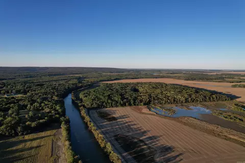 000 Lake Rd, Bradford, AR 72020