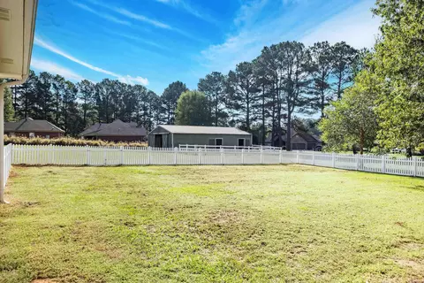 Exterior - 151 Hardester Dr, Cabot, AR 72023 photo 8 of 8
