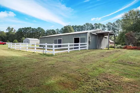 Exterior - 151 Hardester Dr, Cabot, AR 72023 photo 2 of 8
