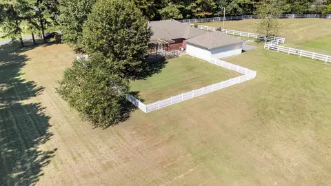 Exterior - 151 Hardester Dr, Cabot, AR 72023 photo 3 of 8