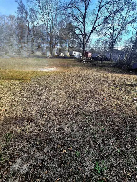 608 E Adams St, Hazen, AR 72064
