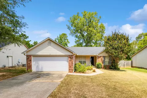 81 Meadow Ridge Loop, Maumelle, AR 72113