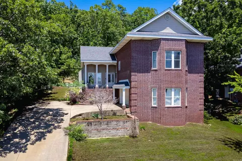 11163 Southridge Dr, Little Rock, AR 72212