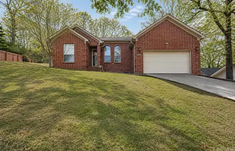 6178 Allwood Dr, North Little Rock, AR 72116