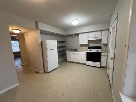 Kitchen - 927-929 E Margret, Piggott, AR 72454 photo 2 of 4