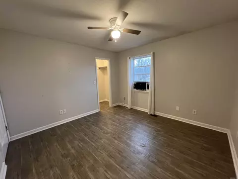 Bedroom - 927-929 E Margret, Piggott, AR 72454 photo 4 of 10