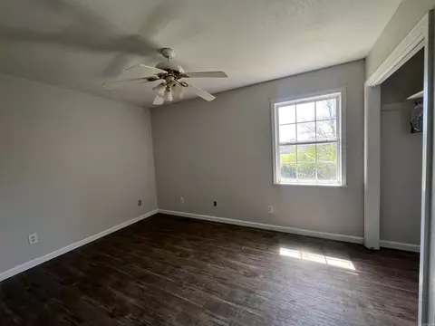 Bedroom - 927-929 E Margret, Piggott, AR 72454 photo 7 of 10