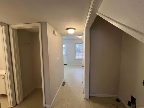 Entry Way - 927-929 E Margret, Piggott, AR 72454 photo 2 of 4