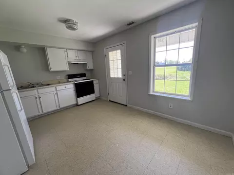 Kitchen - 927-929 E Margret, Piggott, AR 72454 photo 3 of 4