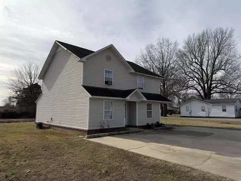 Exterior - 927-929 E Margret, Piggott, AR 72454 photo 6 of 6