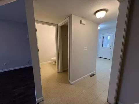 Entry Way - 927-929 E Margret, Piggott, AR 72454 photo 3 of 4