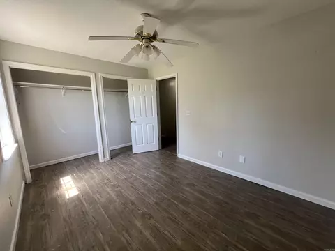 Bedroom - 927-929 E Margret, Piggott, AR 72454 photo 8 of 10