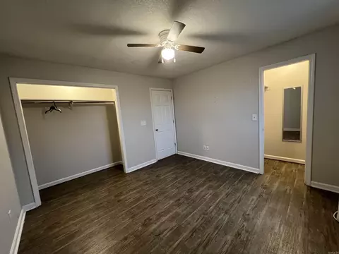 Bedroom - 927-929 E Margret, Piggott, AR 72454 photo 5 of 10