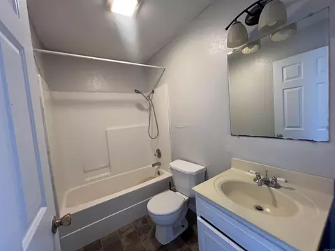 Bath - 927-929 E Margret, Piggott, AR 72454 photo 6 of 6