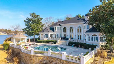 329 Osprey Pt, Hot Springs, AR 71913