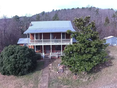 285 Dog Young Rd, Mountain View, AR 72560