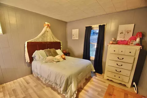 Bedroom - 356 Pleasant Hill Rd, Rockport, AR 72104 photo 4 of 4