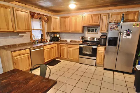 Kitchen - 356 Pleasant Hill Rd, Rockport, AR 72104 photo 2 of 4