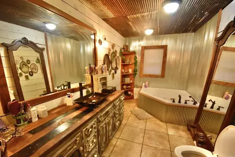 Bath - 356 Pleasant Hill Rd, Rockport, AR 72104 photo 1 of 5