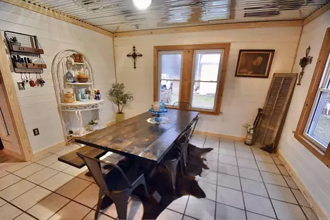 Dining - 356 Pleasant Hill Rd, Rockport, AR 72104 photo 1 of 1