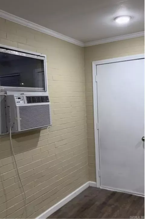 3009 S Ash St, Pine Bluff, AR 71603 photo 3