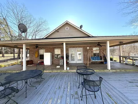 Exterior - 2290 Greers Ferry Rd, Drasco, AR 72530 photo 3 of 11