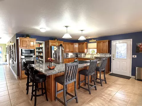Kitchen - 2290 Greers Ferry Rd, Drasco, AR 72530 photo 2 of 6