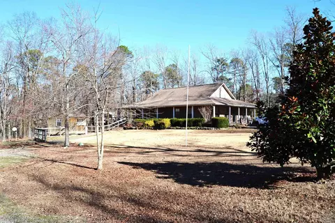 Exterior - 2290 Greers Ferry Rd, Drasco, AR 72530 photo 9 of 11