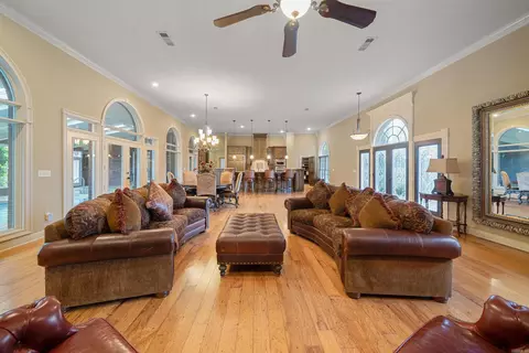 Living - 1795 W Hwy 64, El Paso, AR 72045 photo 1 of 8