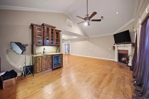Living - 1795 W Hwy 64, El Paso, AR 72045 photo 7 of 8