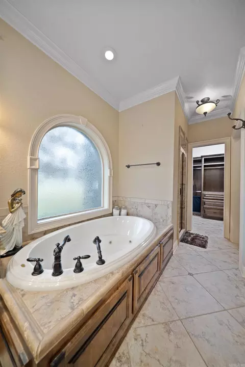 Bath - 1795 W Hwy 64, El Paso, AR 72045 photo 5 of 6