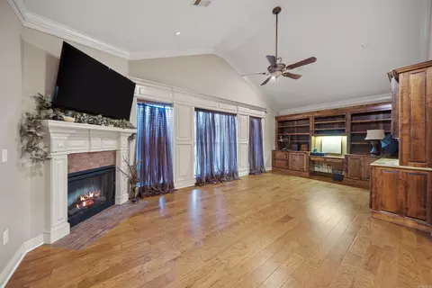 Living - 1795 W Hwy 64, El Paso, AR 72045 photo 5 of 8