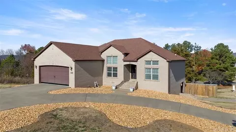 1209 Elm St, Russellville, AR 72802