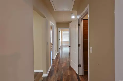 Entry Way - 1300 W 28th Ave, Pine Bluff, AR 71603 photo 3 of 3