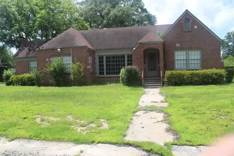 Exterior - 1300 W 28th Ave, Pine Bluff, AR 71603 photo 8 of 8