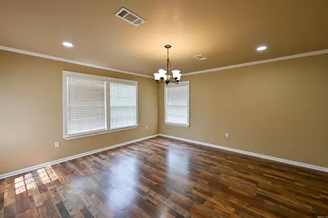 Living - 1300 W 28th Ave, Pine Bluff, AR 71603 photo 3 of 7