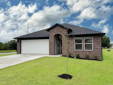 6317 Warwick Dr, Bryant, AR 72002