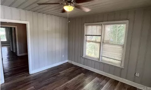 220 222 College Park Cir, North Little Rock, AR 72114