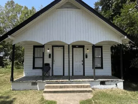 220 222 College Park Cir, North Little Rock, AR 72114