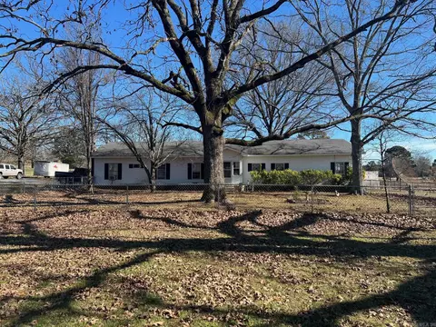 50 Taylor Cir, Conway, AR 72032