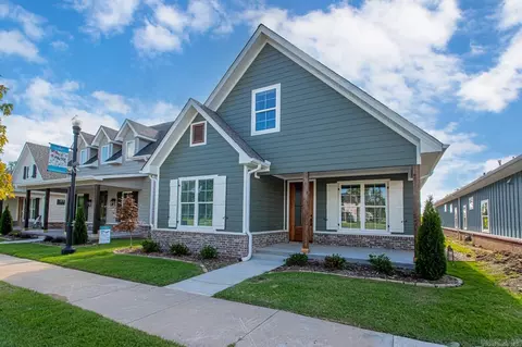 404 Gardens Ln, North Little Rock, AR 72114