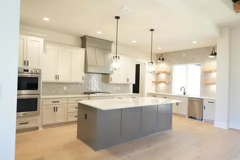 Kitchen - 3084 Avilla Mnr, Alexander, AR 72002 photo 1 of 4