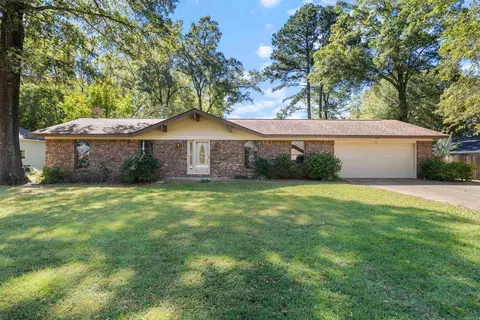 13 Oakdale Dr, Conway, AR 72034