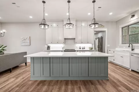 Kitchen - 17 Republican, Greenbrier, AR 72058 photo 1 of 5