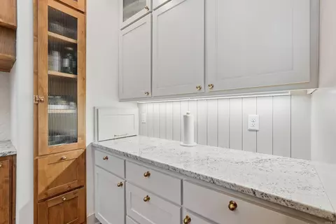 Kitchen - 24 Downwind Ave, Greenbrier, AR 72058 photo 2 of 2
