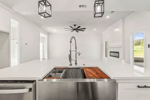 Kitchen - 1 Moonlight, Morrilton, AR 72110 photo 5 of 6